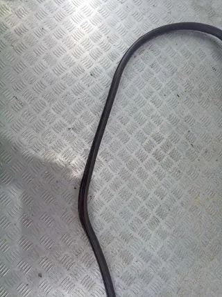 4B9833721L Уплотнитель двери задней правой Audi A6 C5 (S6,RS6) Арт 47428981, вид 4