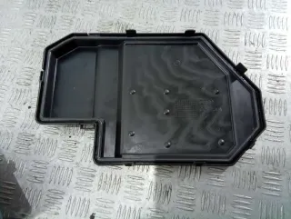 4F0035613.4F0035619 Крышка блока предохранителей Audi A6 C6 (S6,RS6) Арт 52568499, вид 6