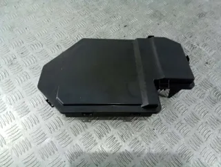 4F0035613.4F0035619 Крышка блока предохранителей Audi A6 C6 (S6,RS6) Арт 52568499, вид 1