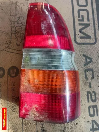 91AG13A602 Фонарь задний правый Ford Escort 6 Арт 55731987, вид 1