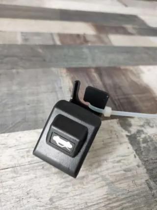 K3203 Кнопка открытия капота Mazda 3 BM Арт 56087824, вид 1