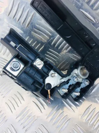  Клемма аккумулятора плюс Audi A6 C6 (S6,RS6) Арт 57292195, вид 3