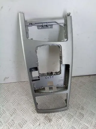 4F1864261 Накладка декоративная центральной консоли Audi A6 C6 (S6,RS6) Арт 57513836, вид 1