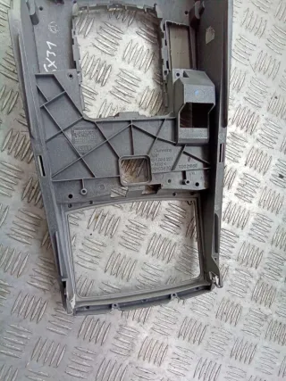 4F1864261 Накладка декоративная центральной консоли Audi A6 C6 (S6,RS6) Арт 57513836, вид 11