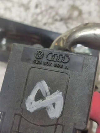 4D0971845 Предохранитель высоковольтный Audi A8 D2 (S8) Арт 57565840, вид 4