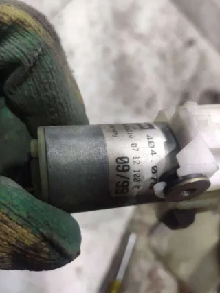 404075 Механизм подачи ремня безопасности Audi A8 D2 (S8) Арт 57598973, вид 4