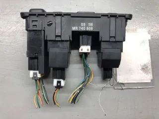 MR740608 Блок кнопок Mitsubishi Space Star 1 Арт 58630441, вид 2