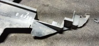 4B0121283Q Пыльник радиатора Audi A6 C5 (S6,RS6) Арт 58632702, вид 4