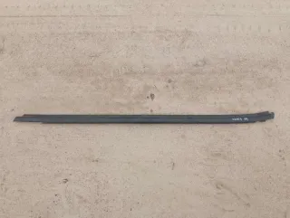  Молдинг (накладка) двери передней левой Toyota Yaris 1 Арт 028458, вид 1