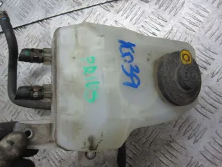 132311-40120 Бачок главного тормозного цилиндра Toyota Prius 2 Арт 58924677, вид 2