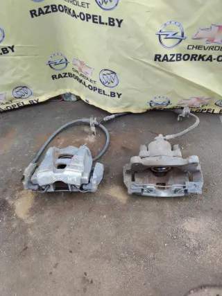  Суппорт передний правый Volkswagen Passat B8 Арт 72-40, вид 1