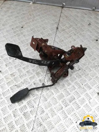  Узел педальный (блок педалей) Mazda 626 GE Арт CB10017183, вид 1