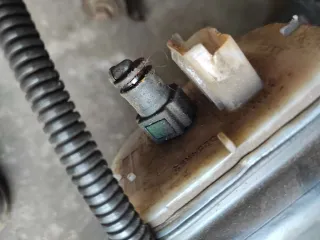 96 819 171 80 Бачок иолиса Peugeot 407 1.6л HDI Арт 36632852, вид 3