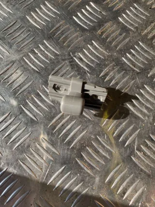  Крепление (крючок) солнцезащитного козырька Volkswagen Phaeton Арт 60177931