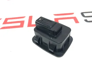 1516185-00-A,1564254-00-C,1564256-00-A Кнопка открытия капота Tesla model Y Арт 9929159, вид 4