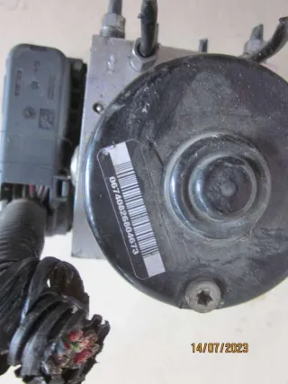  Блок АБС (ABS) Mazda 3 BK Арт FB16-60564341, вид 3