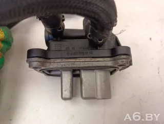 A6110700179 Топливный теплообменник (подогреватель топлива) Mercedes C W203 2.2л CDI Арт 60616589, вид 4