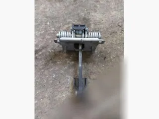  Ограничитель открывания двери Citroen C3 2 Арт 47260982, вид 1