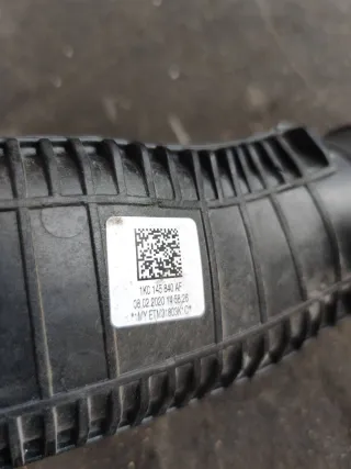 1KO145762JP,1KO145840AF Патрубок интеркулера Volkswagen Passat B8 Арт 17-60-22, вид 3