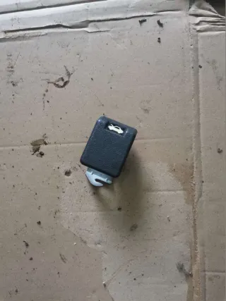  Кнопка открытия капота Mitsubishi Galant 6 Арт 100240858, вид 1