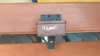 9619696580 Реле бензонасоса Citroen Xantia 2.0л Арт 53217386, вид 1