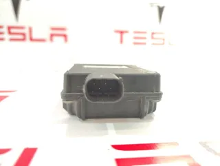1005371-00-A Блок управления системы распознавания объектов Tesla model S Арт 10243, вид 4