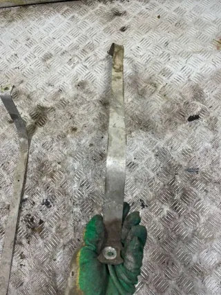  Крепление топливного бака Audi A6 C5 (S6,RS6) Арт 63671720, вид 2