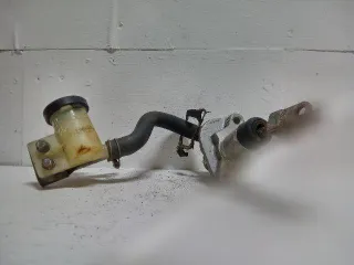  Бачок цилиндра сцепления Nissan Primera 11 Арт 78335144, вид 1