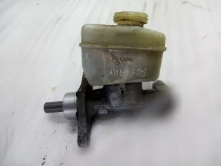  Цилиндр тормозной главный Renault Logan 1 Арт 98264656, вид 10