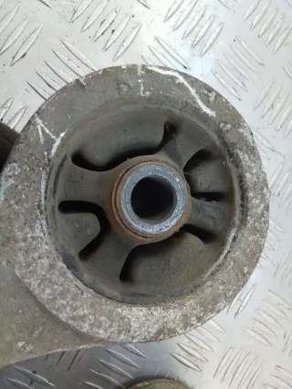 4B0501522E Кронштейн крепления балки подвески Audi A6 C5 (S6,RS6) Арт 65141725, вид 9