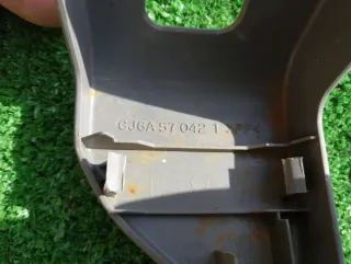 GJ6A57052, GJ6A57053, GJ6A57054, GJ6A57051, G21B57086A, GJ6A57041, GJ6A57042, GJ6A686F1 Пластик салазок сиденья Mazda 6 1 Арт 65215654, вид 10