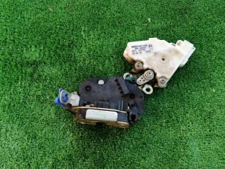 8055261U66 Замок двери передней правой Nissan Almera Tino Арт 65258576, вид 1