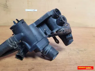 032121111NQ Фланец (тройник) системы охлаждения Volkswagen Jetta 4 Арт 20094186, вид 3