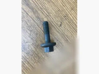  Болт шкива коленвала Mazda 323 F Арт 92291582, вид 1