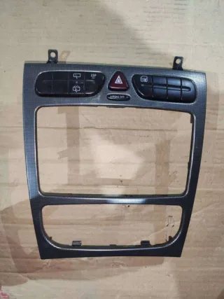  Рамка под магнитолу Mercedes C W203 Арт 65881131, вид 1