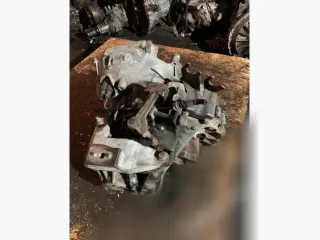 6G9R7002AC КПП механическая (МКПП) 6-ступенчатая Ford Mondeo 3 2.2л Арт 95289692, вид 1