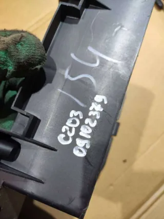 2036890216 Рамка под магнитолу Mercedes C W203 Арт 66006485, вид 4