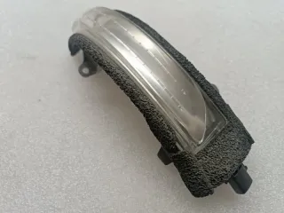 8173060120 Повторитель поворота в зеркало Toyota Land Cruiser 200 Арт ST148571, вид 3