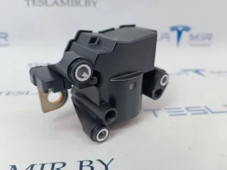 1089334-01,1089334-02,1496221-01,1500620-01 контактор высоковольтной батареи Tesla model Y Арт 17081_1, вид 3