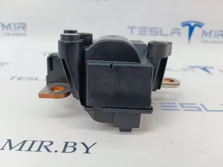 1089334-01,1089334-02,1496221-01,1500620-01 контактор высоковольтной батареи Tesla model 3 Арт 17080, вид 2