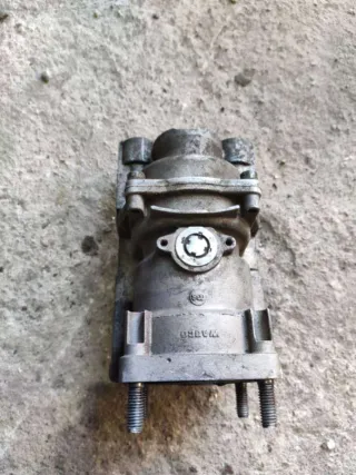 0034318506 Кран главный тормозной Mercedes Axor Арт 66341104, вид 4