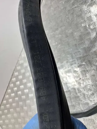 4B9833721L Уплотнитель двери задней правой Audi A6 C5 (S6,RS6) Арт 66582120, вид 2