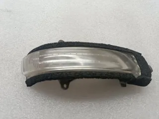 8173060120 Повторитель поворота в зеркало Toyota Land Cruiser 200 Арт ST148585, вид 1