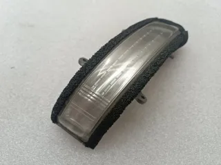 8173060120 Повторитель поворота в зеркало Toyota Land Cruiser 200 Арт ST148585, вид 2