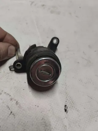  Кнопка открытия багажника Audi 80 B3 Арт GD-67309428, вид 2
