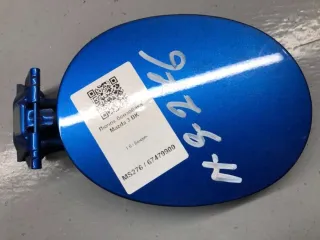BN8V-42-410E Лючок бензобака синий Mazda 3 BK Арт 67479900, вид 1