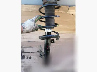  Стойка передняя левая Mazda 3 BK Арт 115982303, вид 1