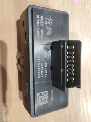 9810486880 Блок управления подогревом сидений Citroen C5 Aircross Арт 67573651, вид 1