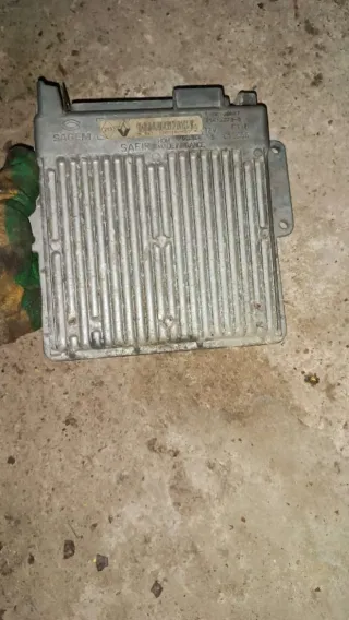 7700108455,7700868295,7700108487 Блок управления двигателем Renault Clio 1 1.2л i Арт 70798739, вид 3