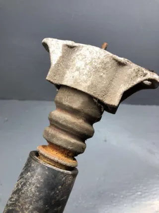 BP4K-28-910D Амортизатор задний Mazda 3 BK Арт 70835165, вид 2